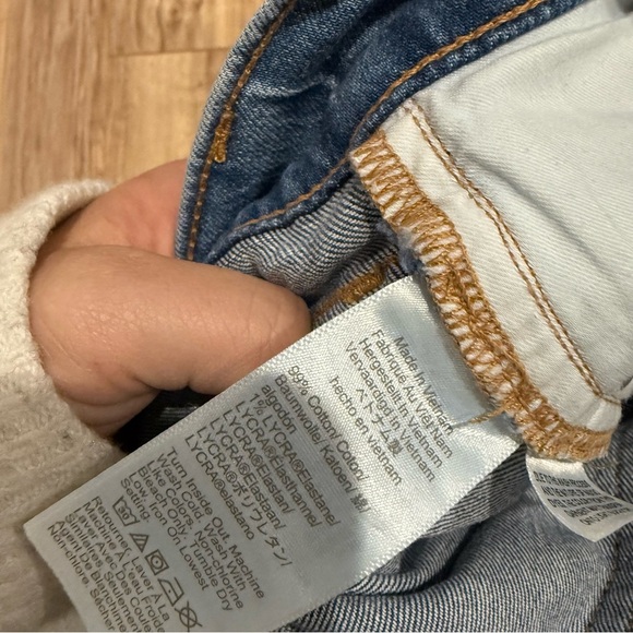 J. Crew Wide leg crop jean in all-day stretch - Picture 7 of 10